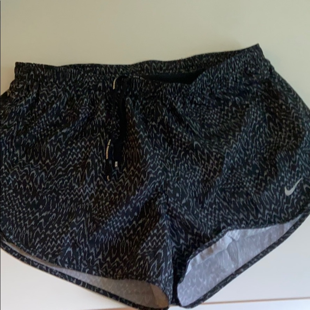 nike tempo running shorts